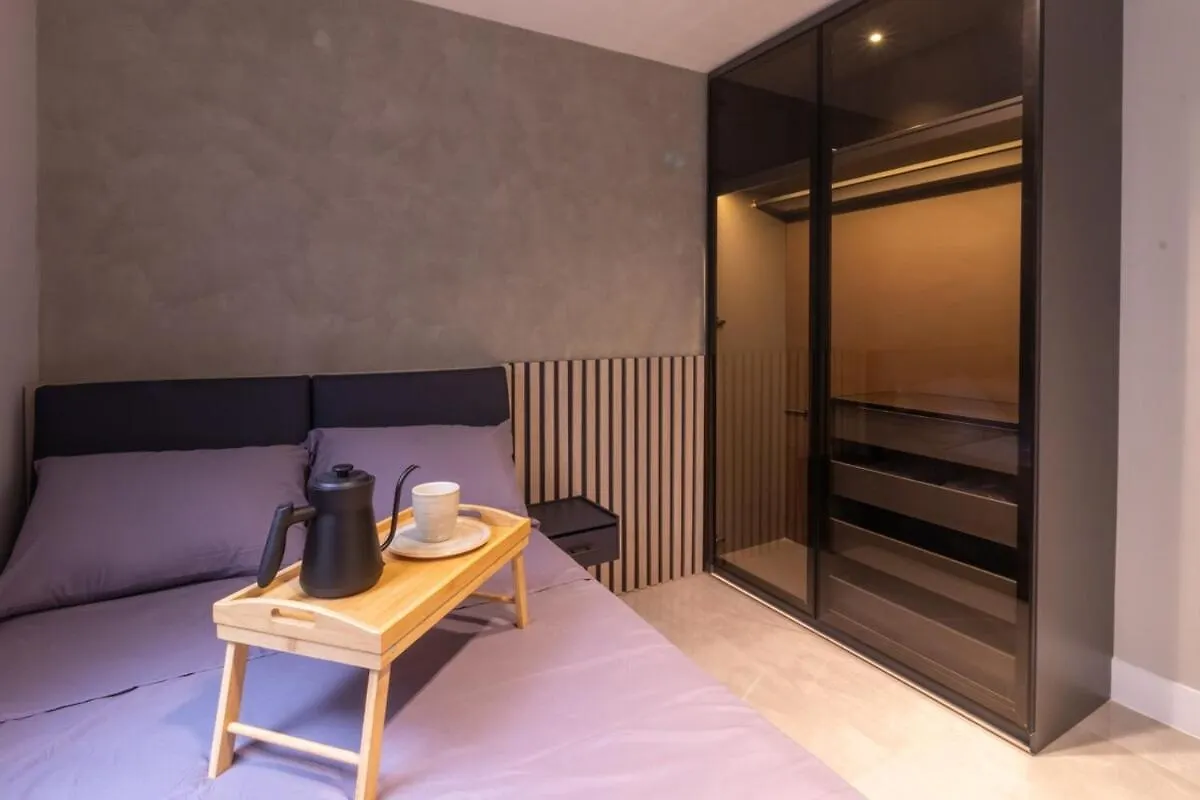 Luxury Penthouse With Jacuzzi And Ac, North Medellin Apartment Colombia