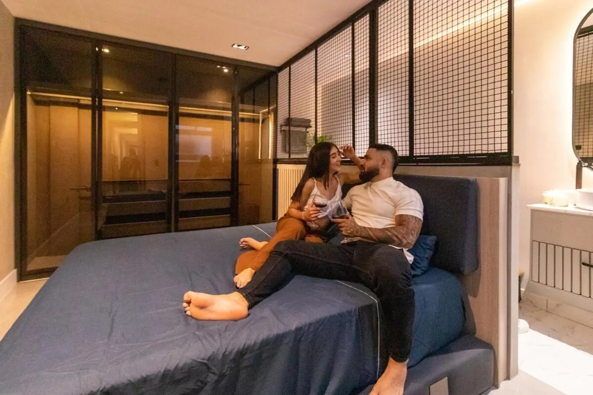 Luxury Penthouse With Jacuzzi And Ac, North Medellin Apartment Colombia