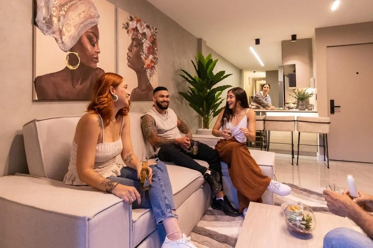 Luxury Penthouse With Jacuzzi And Ac, North Medellin Apartment