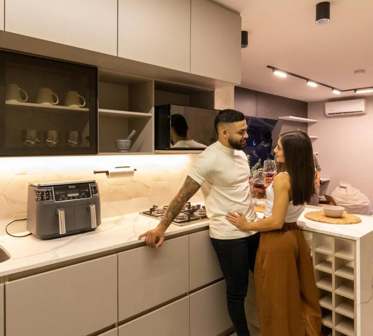 Luxury Penthouse With Jacuzzi And Ac, North Medellin Apartment Colombia