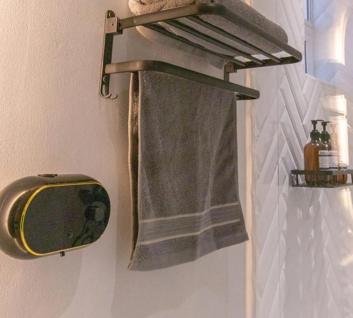 דירות Luxury Penthouse With Jacuzzi And Ac, North מדיין 0*,